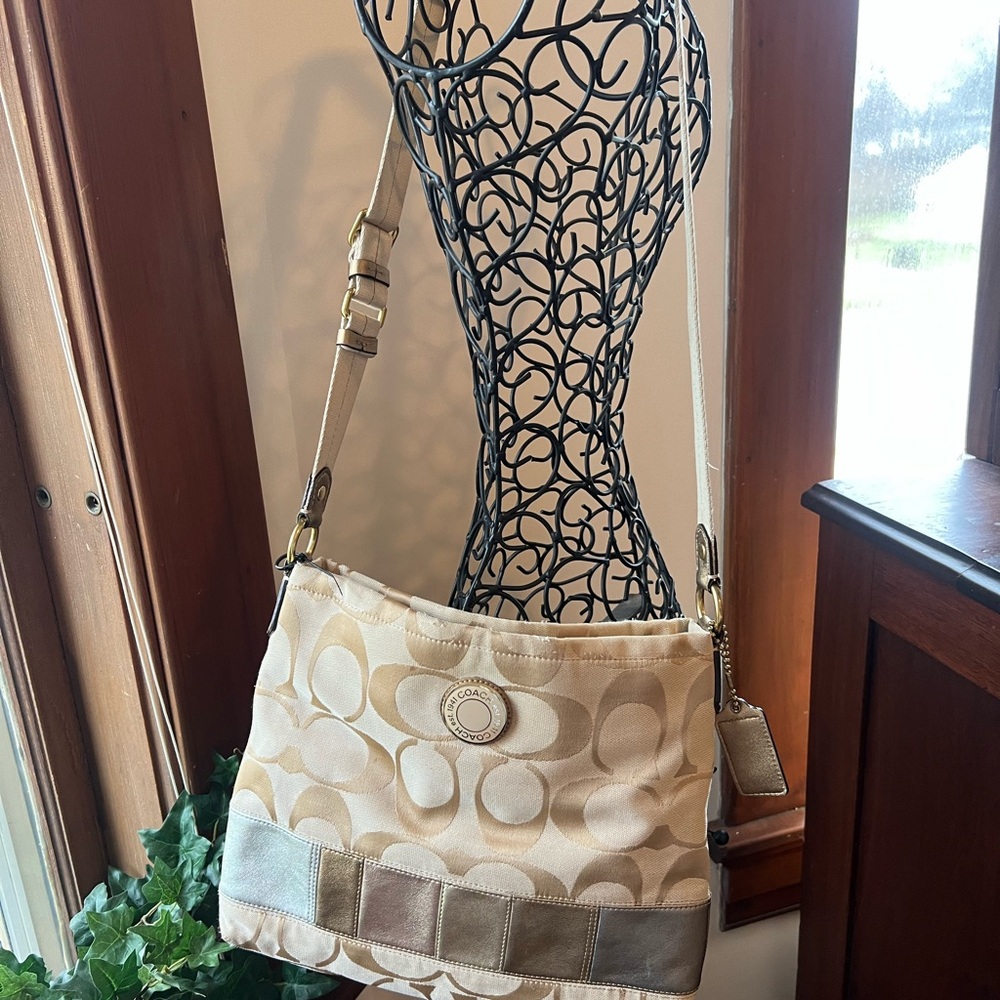 y2k vintage gold coach bag